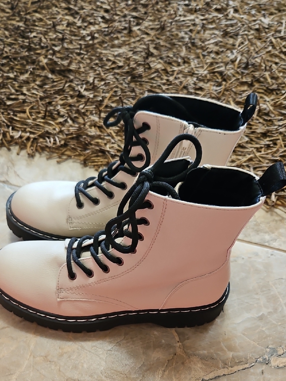 Classic Lace-Up Combat Boots in Black And Cream Size 9.5